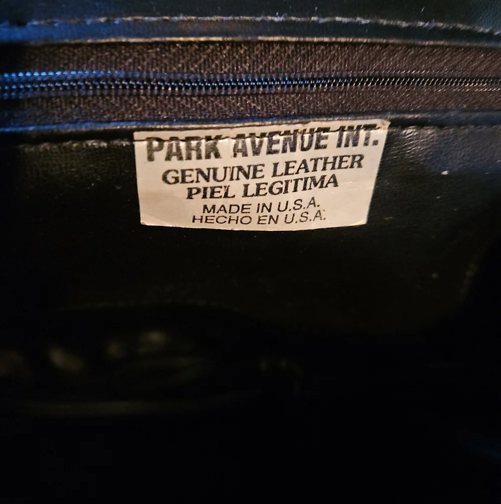Park Avenue Int. Black Shoulder Bag/Clutch